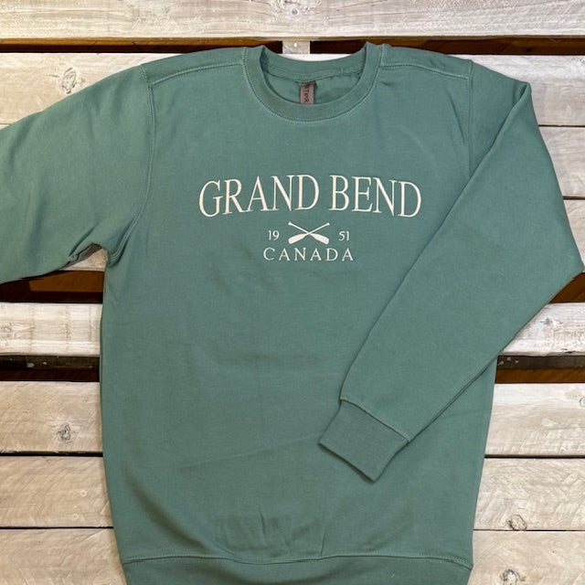 Grand Bend Souvenir Crossed Oars Embroidery Crew Neck Fleece